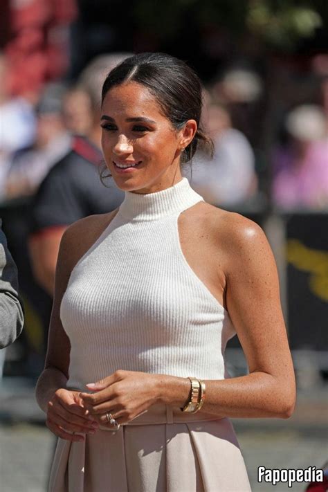 meghan markle nude pics|Top 20 Celebrities Nude Beach Photos